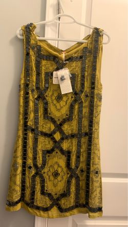 Brand new size 6 dress. Never been worn.