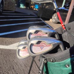 Golf Clubs! Women's Callaway Big Bertha Iron Set! W/New Adams 5 Wood!