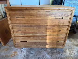 Oak Dresser Three Drawers $60(OBO)