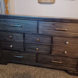 Molly 7 Drawer Dresser Grey/Brown