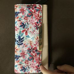 tahari wallet Brand New With Tag