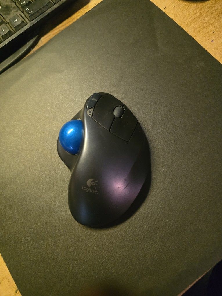 Logitech M570 Track Ball Mouse