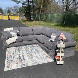 Bobs Sectional Couch (delivery available)