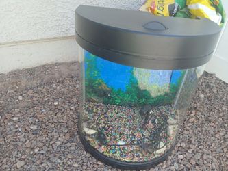 Two fish tanks (slightly used)