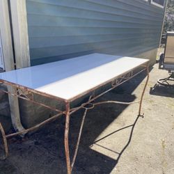 Vintage / Mid-century Wrought Iron Table And Chairs