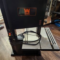 WEN 9″ Benchtop Band Saw (BA3959) – Barely Used – $120