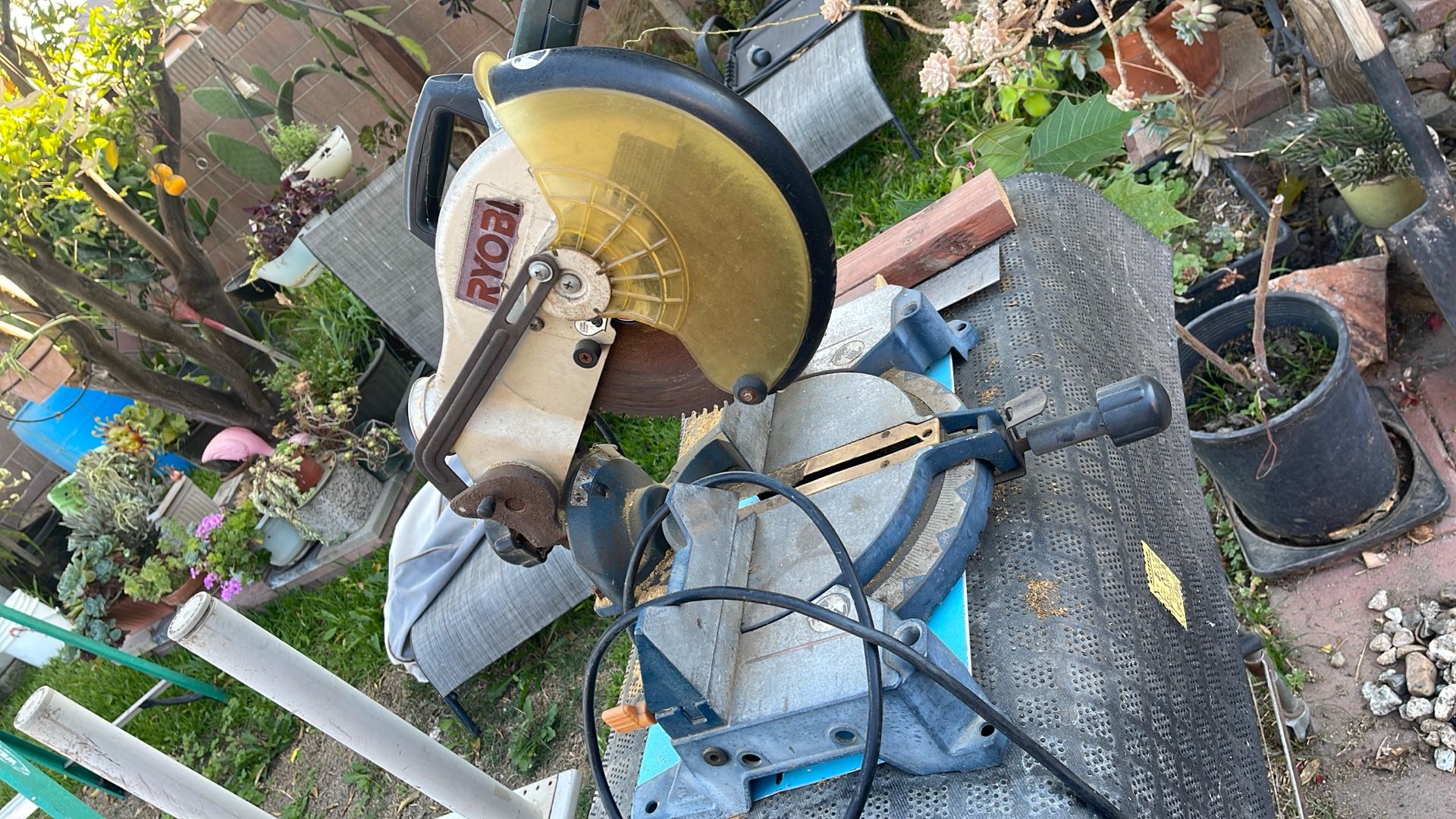 Ryobi Miter saw