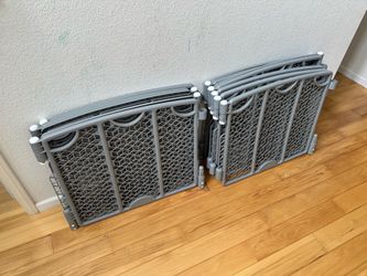 Evenflo play space gate