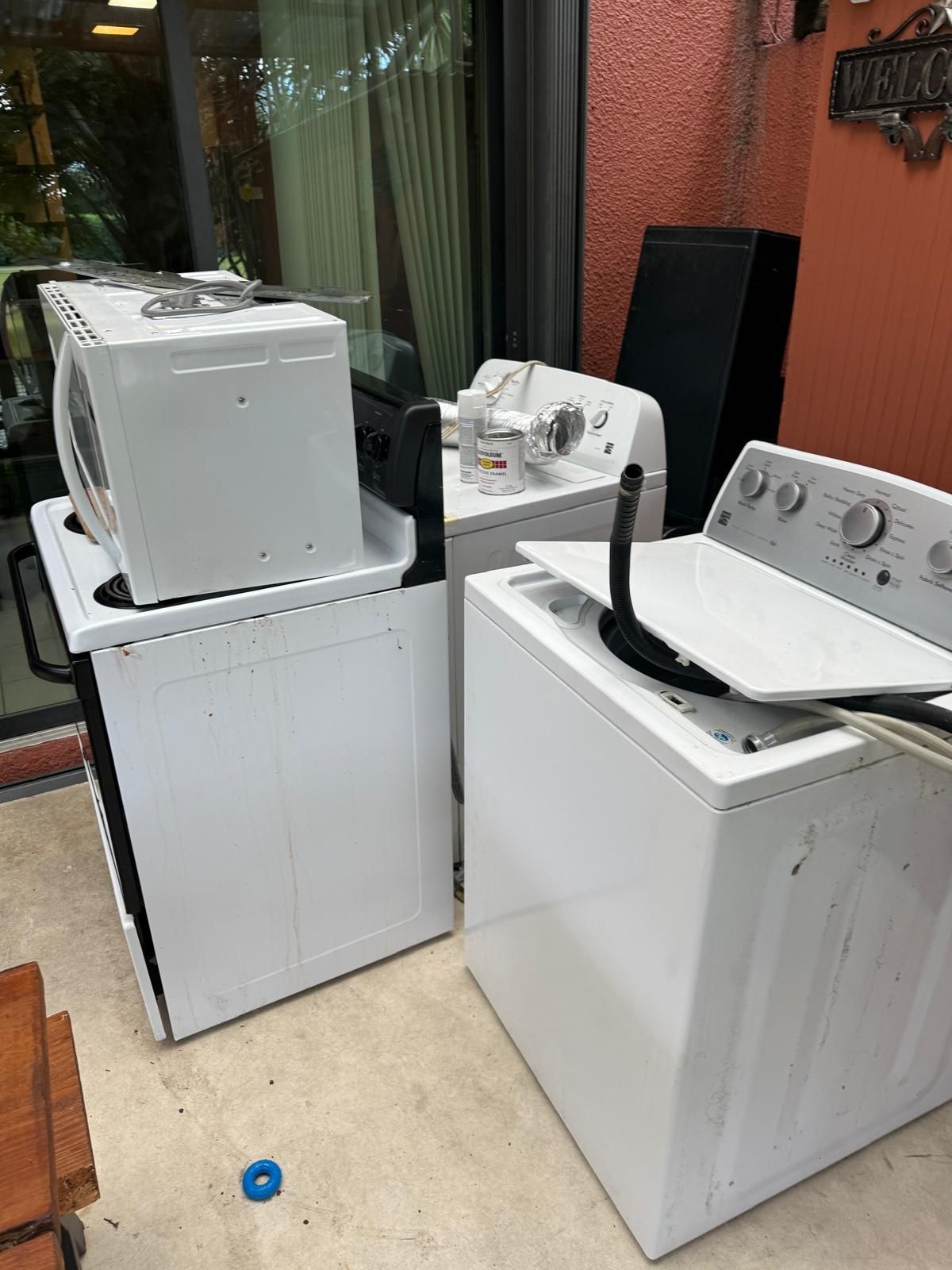 Lavadora Secadora Microondas Y Cocina