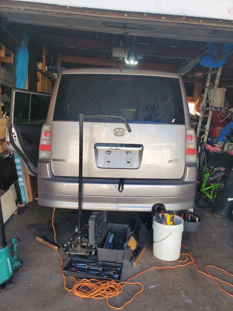 2005 Scion xB