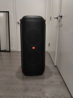 JBL party box 720 casi nueva