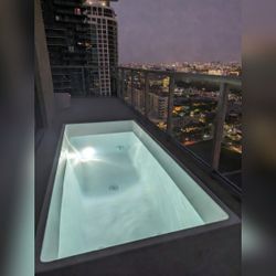 Plunge Cold Plunge Tub, Includes Insulated Cover - Good - 2023 – Miami, FL