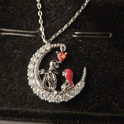 Jeulia "Everlasting Love" Skull Couple Heart Cut Sterling Silver Necklace