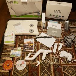 Nintendo Wii RVL 001 Bundle With WiiFit Balance Board And Games
