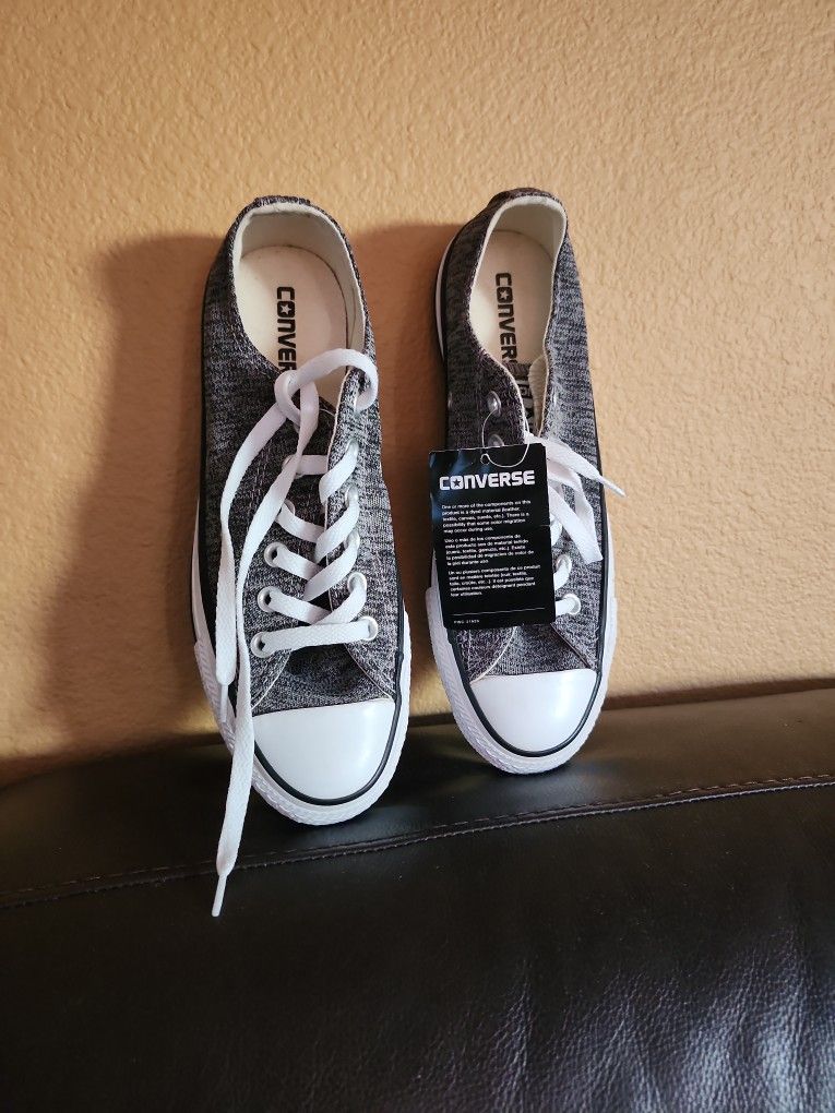 Converse Womens 8 Men's 6