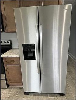 Refrigerator side-by-side
