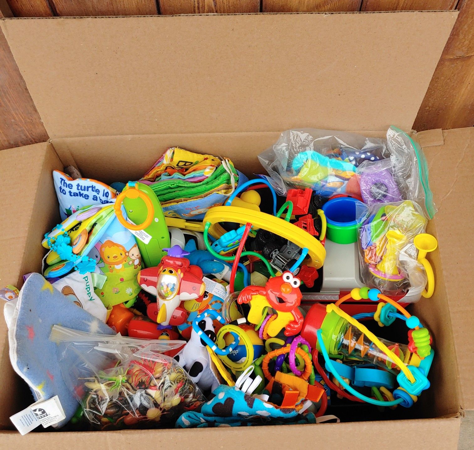 FREE - Box of Toys - PENDING PICK UP