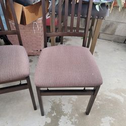 4 Folding Chairs 