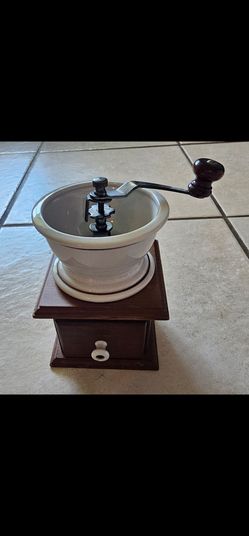 Vintage 1982 Teleflora coffee grinder white ceramic  bowl dark wood base.