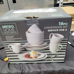16pc Dinnerware Set