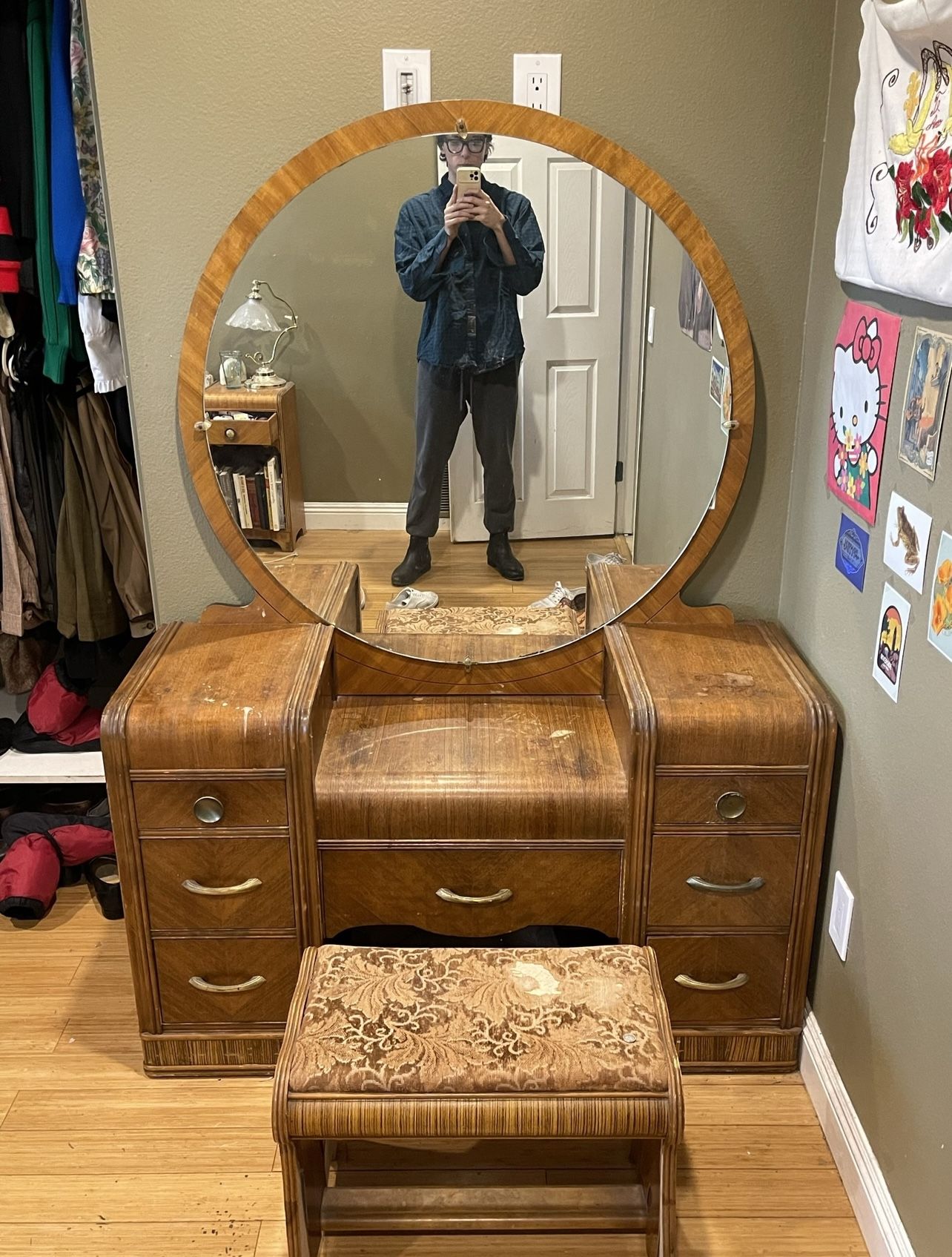 Antique Art, Deco, Vintage Vanity Dresser
