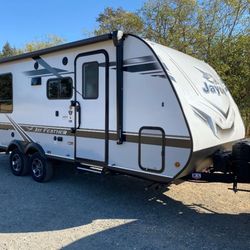 2020 Jayco Jay Flight X213 – King Bed Slide - Bunks - Lightweight & Loaded