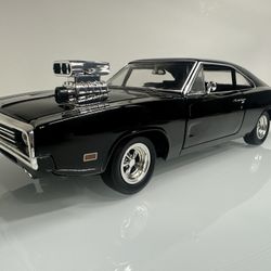 1/18 Diecast Model  Car