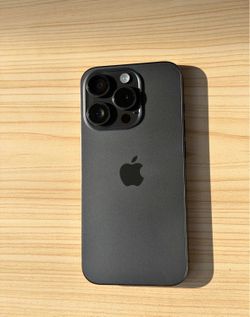 iPhone 15 Pro Black Titanium - 128 GB