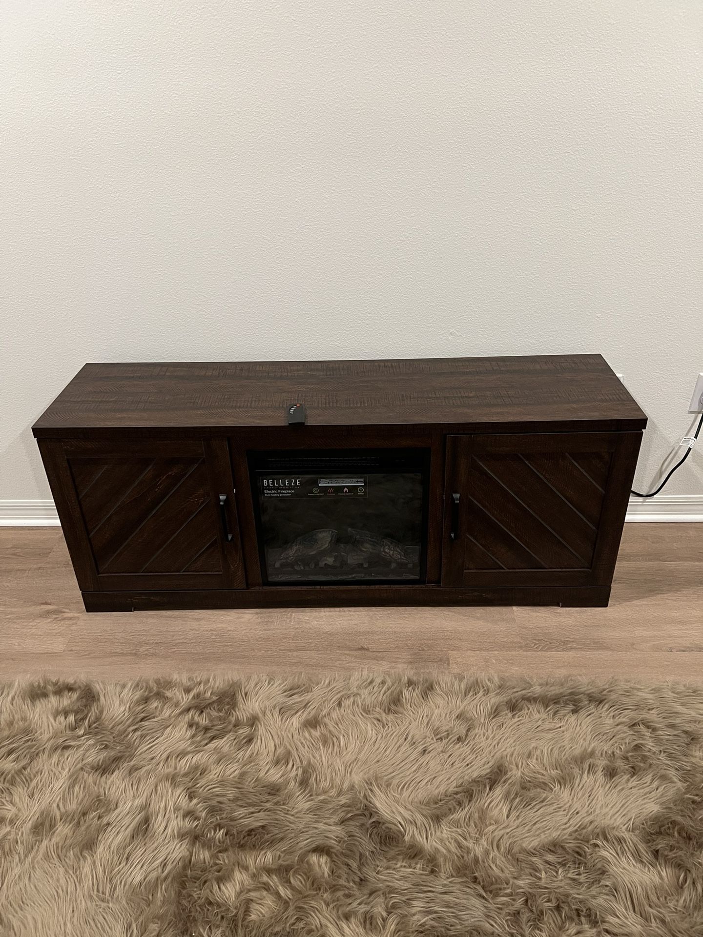 BELLEZE Modern 58" Farmhouse TV Stand with 18" Electric Fireplace Heater