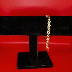 Floating Hearts Bracelet 