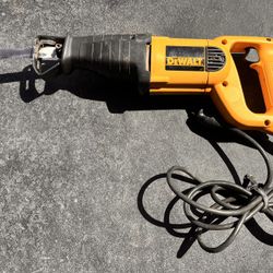 Dewalt Reciprocating Saw ( USED )( USADO )