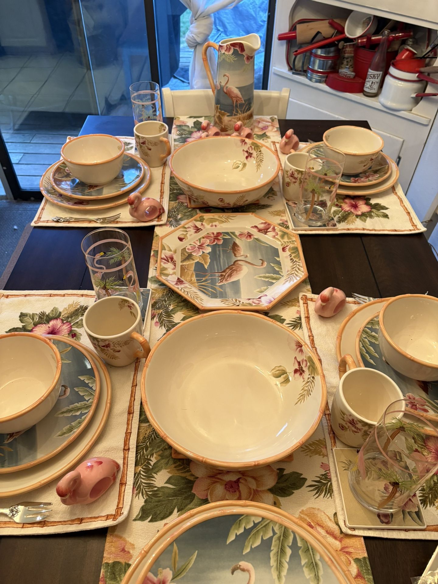 Gorgeous 61 Piece Flamingo Dinnerware Set