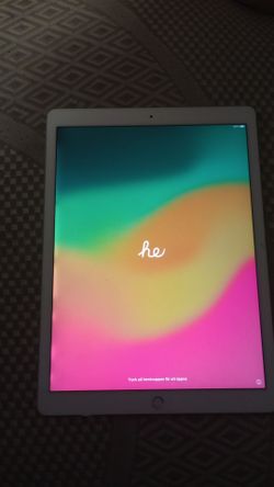 iPad pro 2nd gen 64G storage 12.9 inch screen