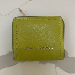 Marc Jacobs Charteuse Wallet 