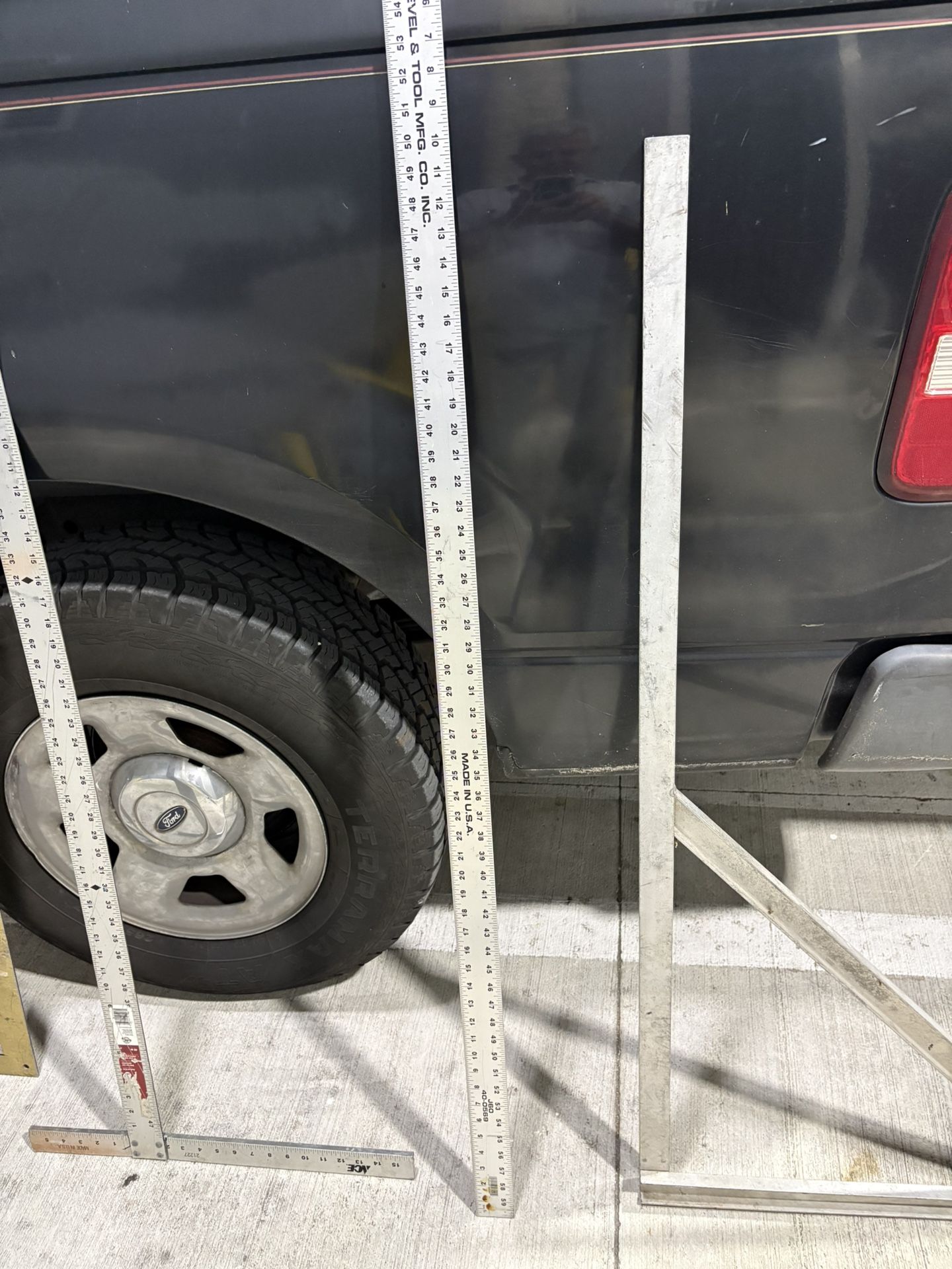 Construction T Squares