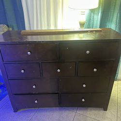 Free Dresser