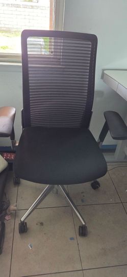 Desk chair