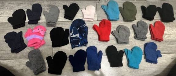 Huge Lot of Infant/Kids Mittens