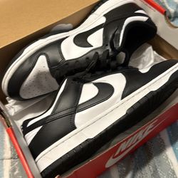 Panda  Nike Dunk Low Retros Size 10.5 (Box Included)