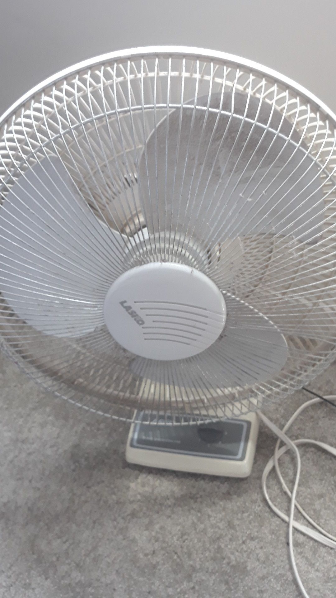 16 Inch Oscillating Fan