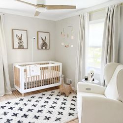 Crib , convertible