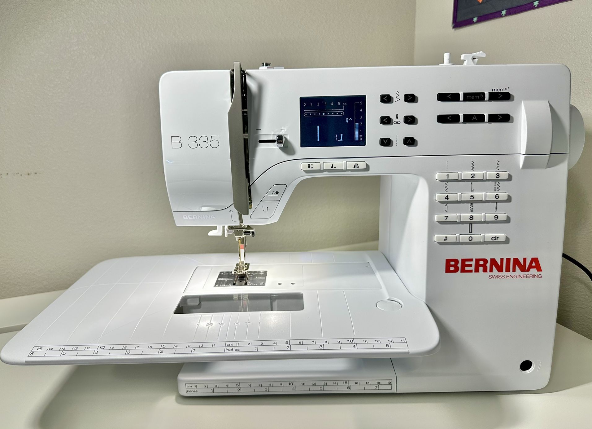 Bernina B335 Sewing Machine