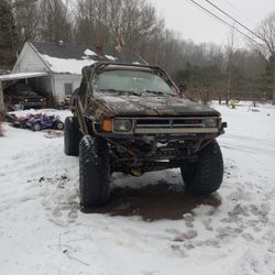 87 Toyota Pickup Rock Crawler