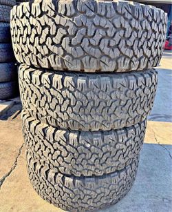 275/65/18 Bfgoodrich Vendo un set de llantas con 80% de vida las 4