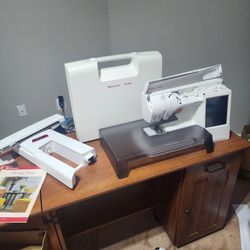 Husqvarna Viking Embroidery Sewing Machine With Accessories 