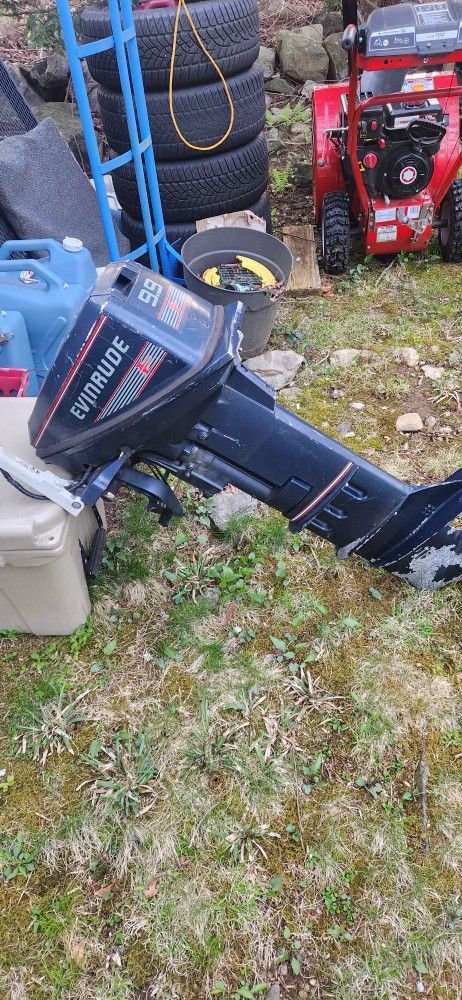 1989 9.9 2 Stroke Evinrude Outboard