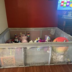 Huge playpen 74x50