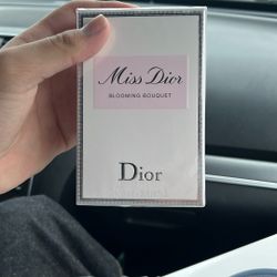 Miss Dior Perfume