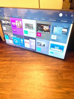 55”Samsung 4K 2160p UHD Smart HDR Model UN55JS7000