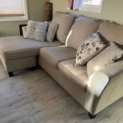 Ashley Homestores Light Gray 92" Chaise Sectional Sofa